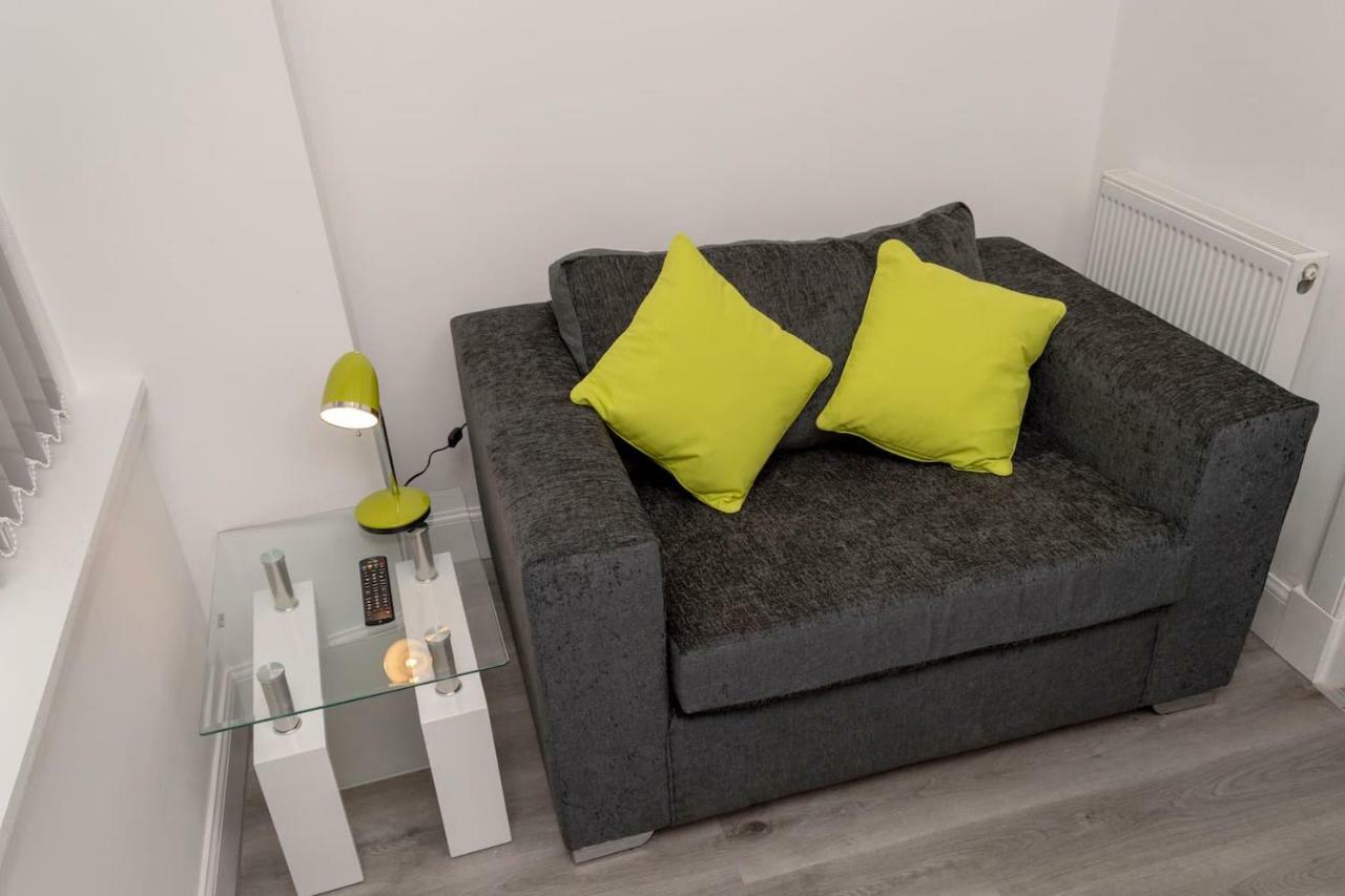 Apartment Tranquil Place In Near Docks *